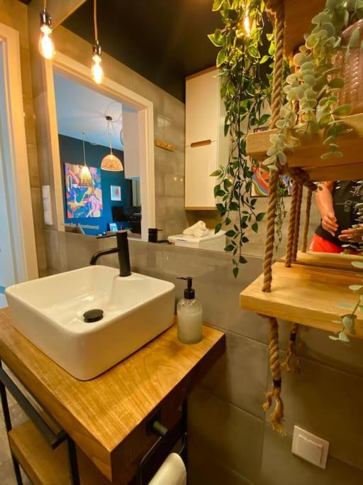 Appartement Smart Art :) Z Bezplatnym Parkingiem Podziemnym à Kielce Extérieur photo