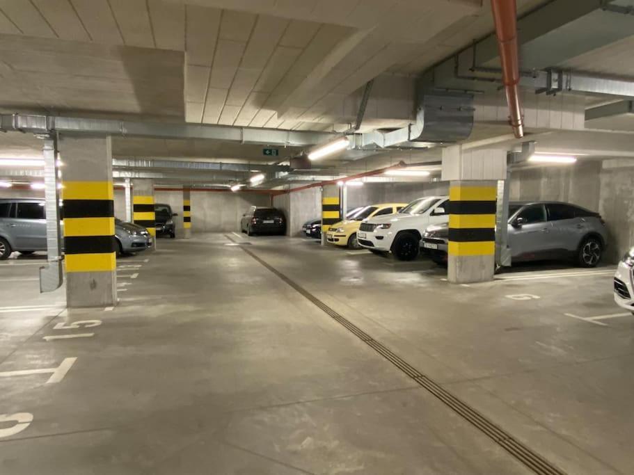 Appartement Smart Art :) Z Bezplatnym Parkingiem Podziemnym à Kielce Extérieur photo