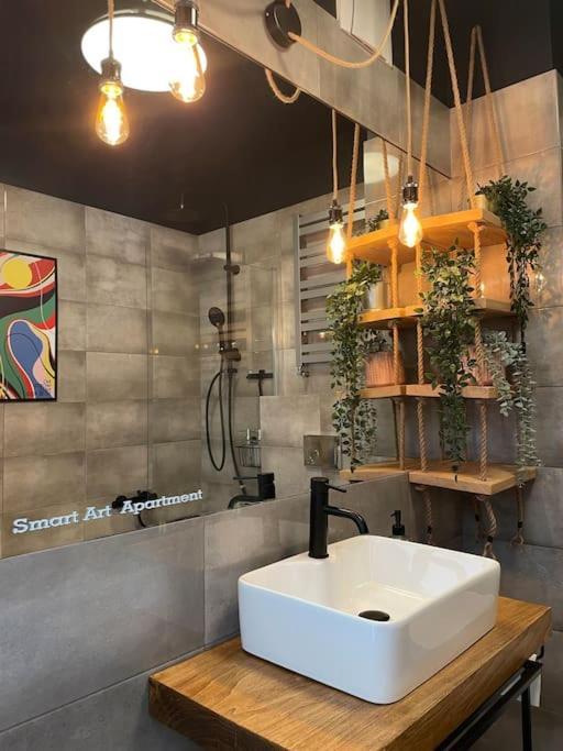 Appartement Smart Art :) Z Bezplatnym Parkingiem Podziemnym à Kielce Extérieur photo